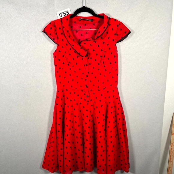 Voodoo Vixen Dresses & Skirts - Voodoo Vixen A Line Dress Womens Medium Red Rose Polka Dot Lace Trim Cap Sleeve
